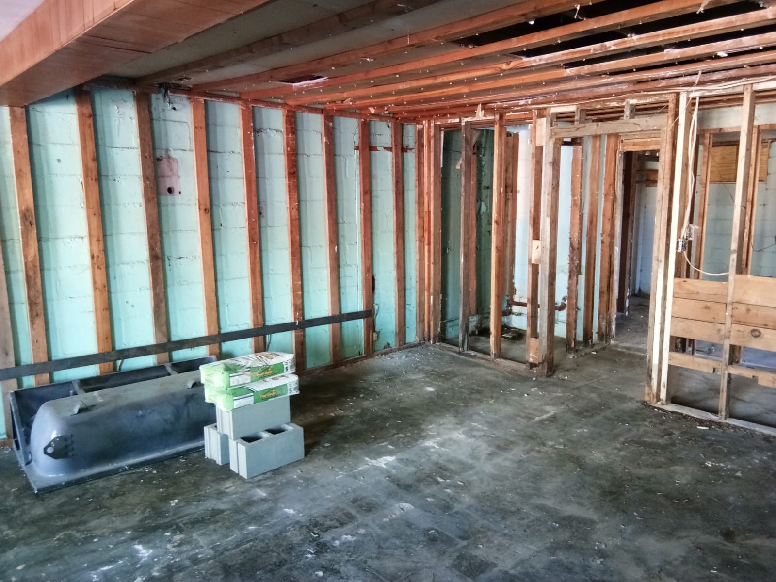 Building interior space for Fort Wood Masjid